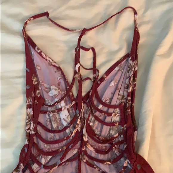 Maroon onesie - Picture 3 of 3